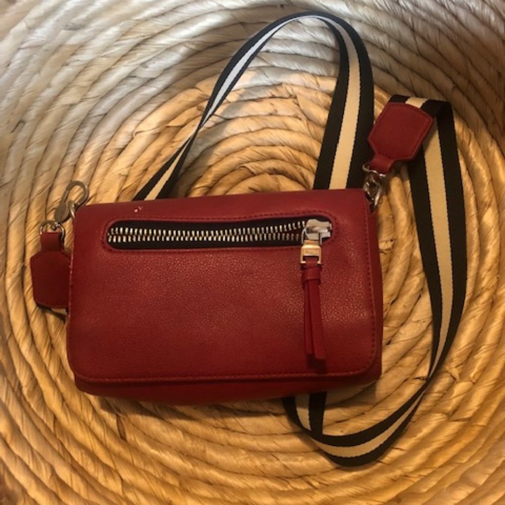 EXPRESS CROSS BODY RED PURSE